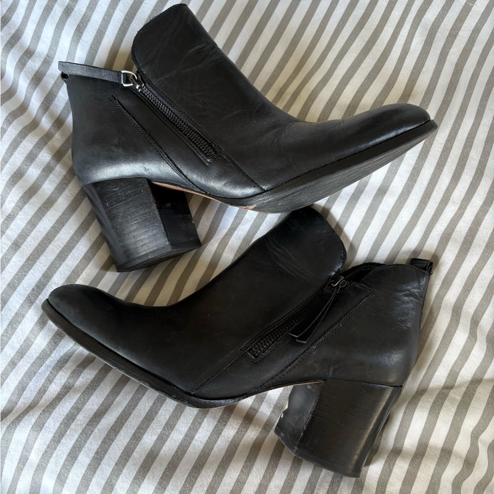 Donald J. Pliner Black Leather Ankle Booties